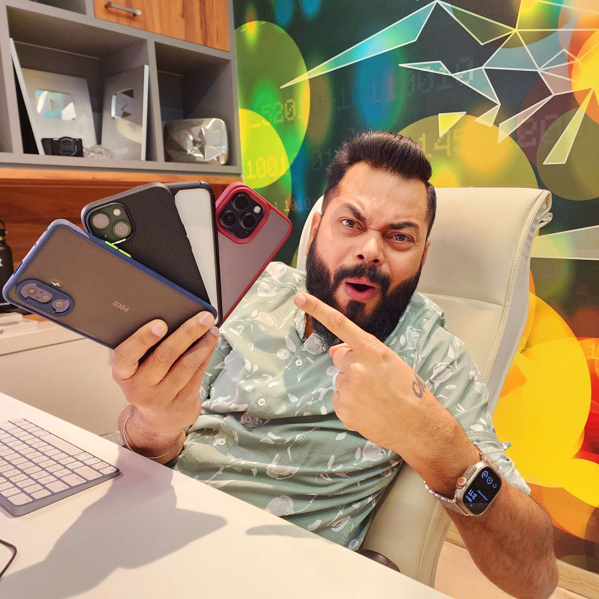 TrakinTech's tweet photo. Share your stylish phone case! 📱
Use the hashtag #CaseWeek and let’s see the creativity in phone protection.
Who knows, you might inspire someone’s next purchase. 😉 https://t.co/rFZ7vko2B5