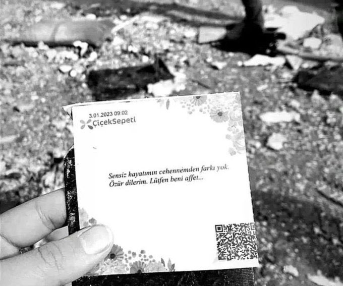 Bugün herkes sevdiğine sevdiğini söylesin.

Yarınımız yok. Çok bariz.