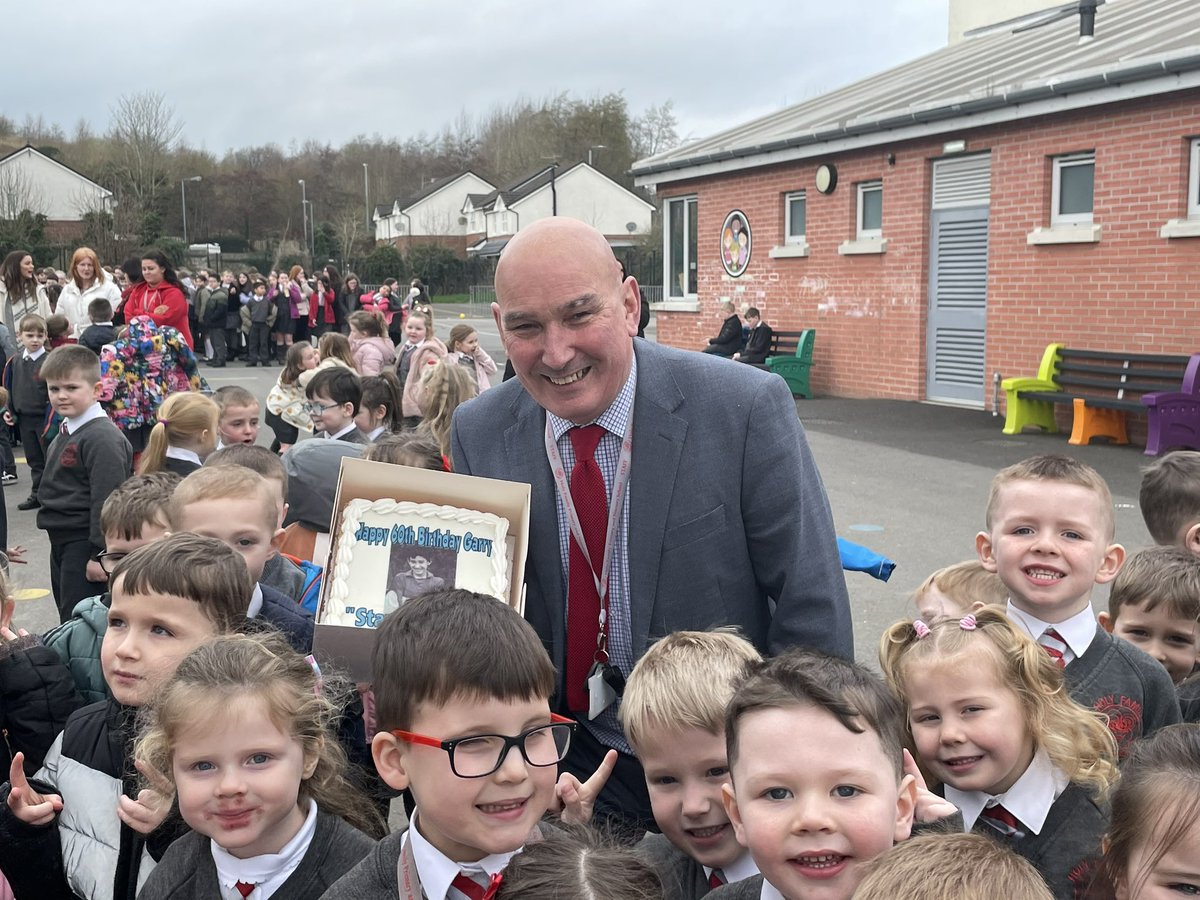 HolyDerry's tweet photo. The boss is 60.  Happy birthday from all the pupils and staff. 🎉🎉🎂🎂🎂@DerryHoly @principalhfps https://t.co/XLoxls1Hpg