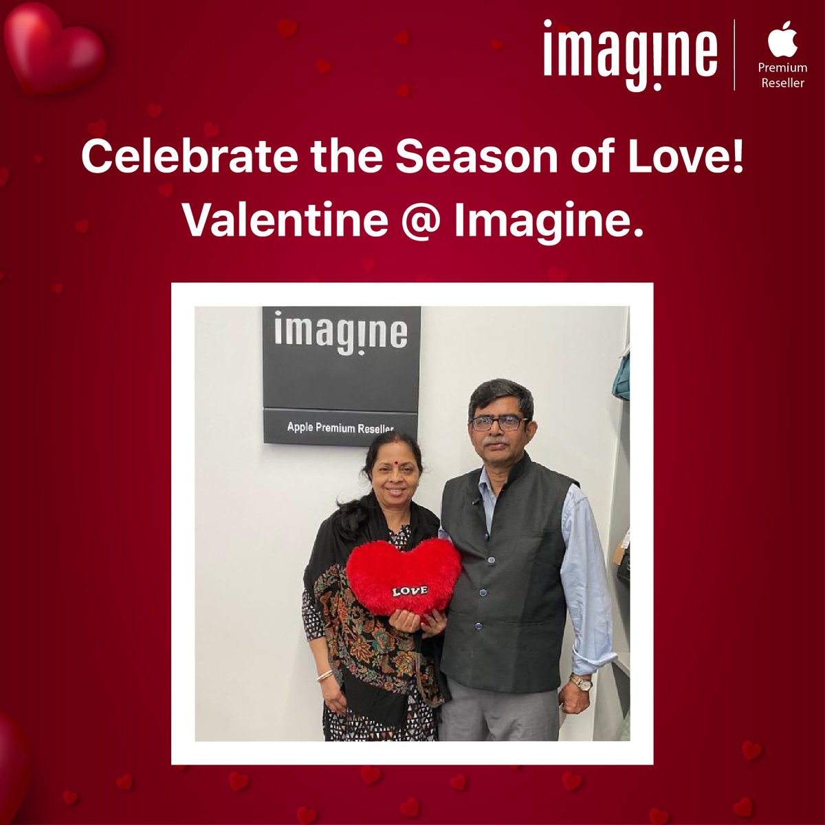 ImagineApplePR's tweet photo. "Customer service is not a department, it's everyone's passion at Imagine and we are keen to fulfill it".
Come visit peeps, and shop your favorite Apple products from Imagine because we have some exciting #ValentineDay offers just for you!
#HappyCustomer #ValentineWithImagine https://t.co/iwPfAGgj82