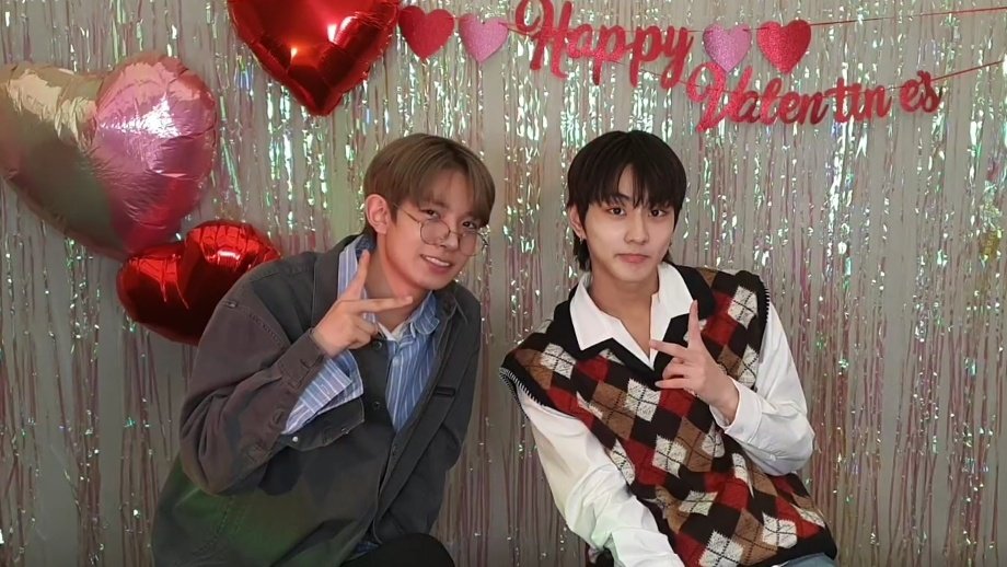 heewon tweet media