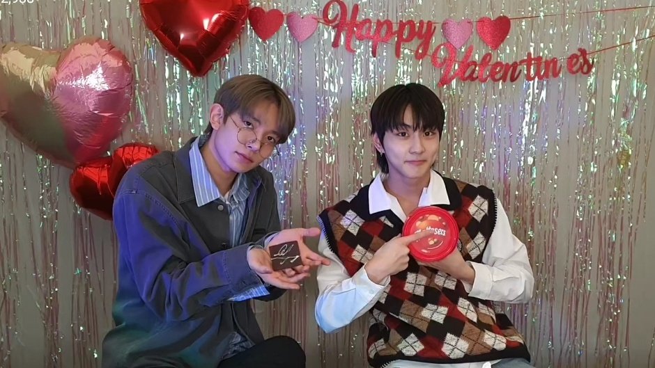 heewon tweet media