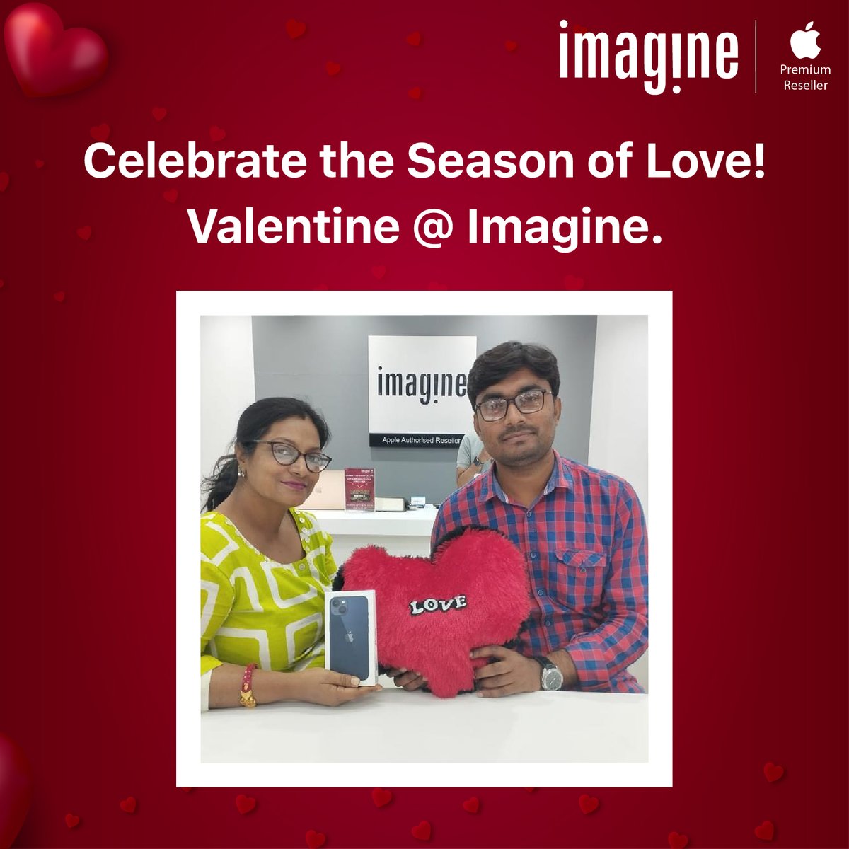 ImagineApplePR's tweet photo. "Customer service is not a department, it's everyone's passion at Imagine and we are keen to fulfill it".
Come visit peeps, and shop your favorite Apple products from Imagine because we have some exciting #ValentineDay offers just for you!
#HappyCustomer #ValentineWithImagine https://t.co/a03BZ8agS6