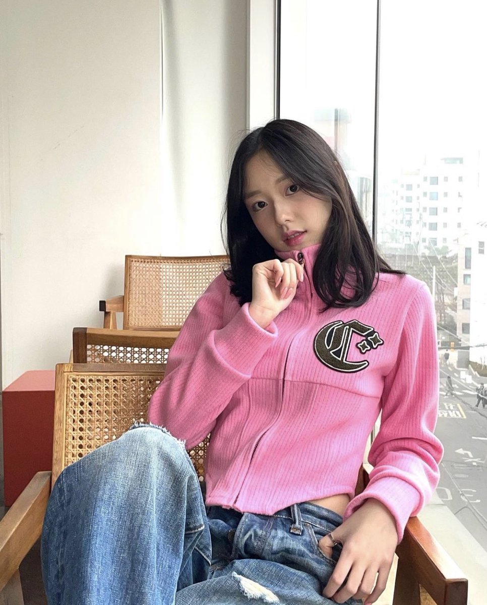 KimDoah_TH's tweet photo. 230213 lcirndxah Instagram update 

💖

https://t.co/Ic6DVbPzM9…

#김도아 #도아 #DOAH #파나틱스 #fanatics #KIMDOAH https://t.co/PgP54cixhF