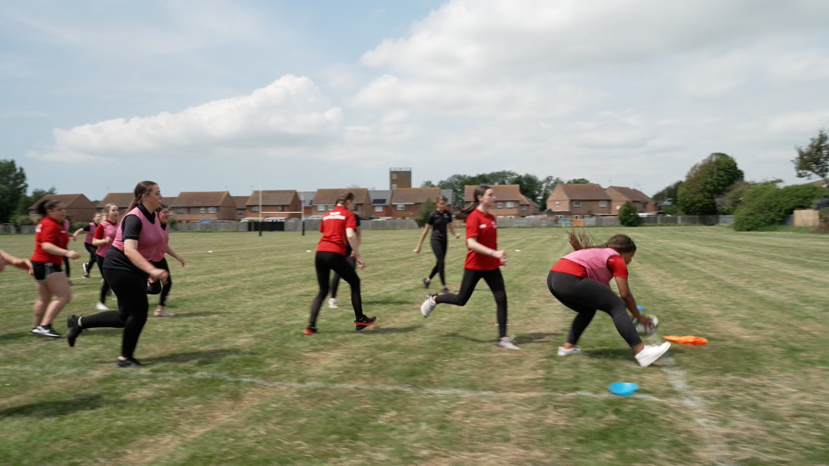 England Rugby is thinking about the future of rugby union in schools.  We are keen to hear thoughts from within &amp; outside the game.

Click here for more info &amp; to input - 
englandrugby.com/participation/…. 

Please share within your network🙏