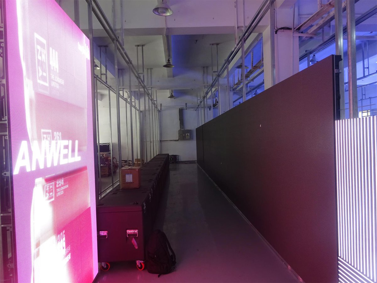 IndustryAnwell's tweet image. High brightness high refresh high performance outdoor P3.91 LED screen.

- Exceeds 400SQM fresh stock P2.976/P3.91/P4.81

#advertisingleddisplay #event #eventleddisplay #fullcolorleddisplay #highqualityleddisplay #indoorleddisplay #leddispaly #ledekran #ledsign