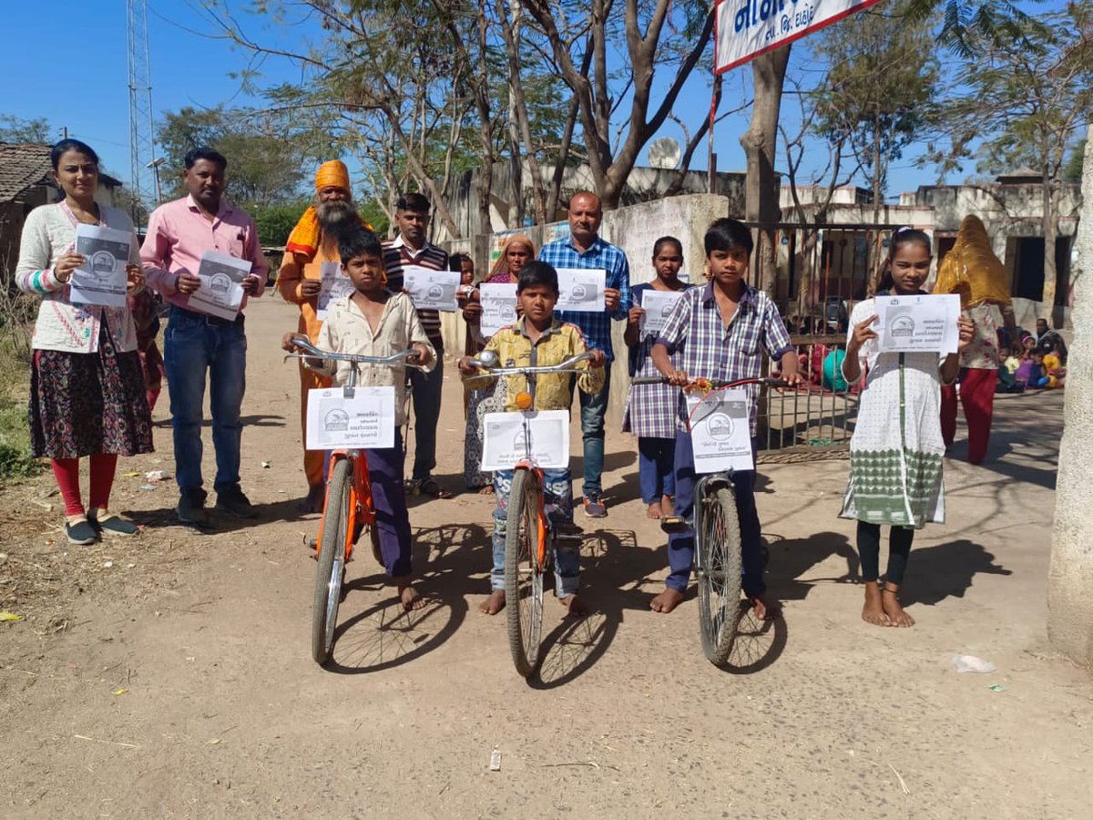 આવો પેંડલ મારીએ અને સ્વાસ્થ્યની સાયકલ ભગાવીએ
સ્વસ્થ મન સ્વસ્થ ઘરની દાહોદમાં અનોખી ઉજવણી : તમામ હેલ્થ એન્ડ વેલનેસ સેન્ટર ખાતે સાયકલોથોન રેલી યોજાઈ
<a href="/CollectorDahod/">Collector Dahod</a> <a href="/DahodDdo/">DDO Dahod</a> <a href="/InfoGujarat/">Gujarat Information</a>