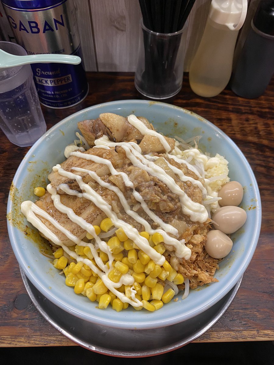 _r_humble_'s tweet photo. 土曜日と今日
麺でる川崎店　808ismさん
バラ肉食べれて良かったです
国家試験前にQOL爆上がりでした🙏 https://t.co/VbVYU3wnkF