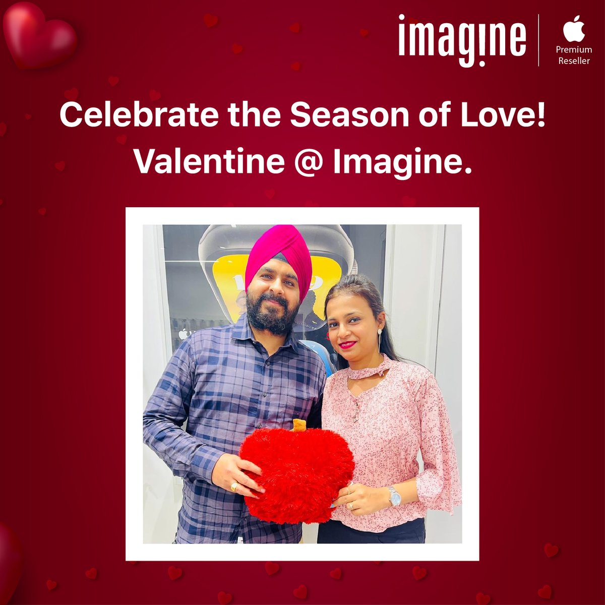 ImagineApplePR's tweet photo. "Customer service is not a department, it's everyone's passion at Imagine and we are keen to fulfill it".
Come visit peeps, and shop your favorite Apple products from Imagine because we have some exciting #ValentineDay offers just for you!
#HappyCustomer #ValentineWithImagine https://t.co/AhOOCiME0H