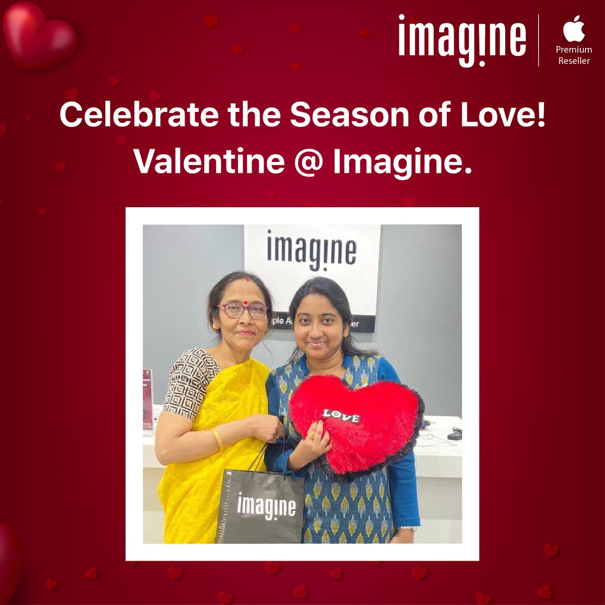 ImagineApplePR's tweet photo. "Customer service is not a department, it's everyone's passion at Imagine and we are keen to fulfill it".
Come visit peeps, and shop your favorite Apple products from Imagine because we have some exciting #ValentineDay offers just for you!
#HappyCustomer #ValentineWithImagine https://t.co/AhOOCiME0H