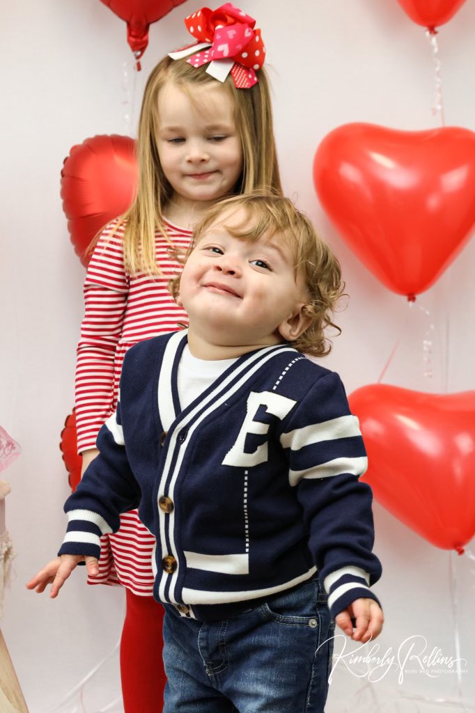 3 pic. Happy Valentine’s from lil nut ♥️ https://t.co/FvVk4hL2j9