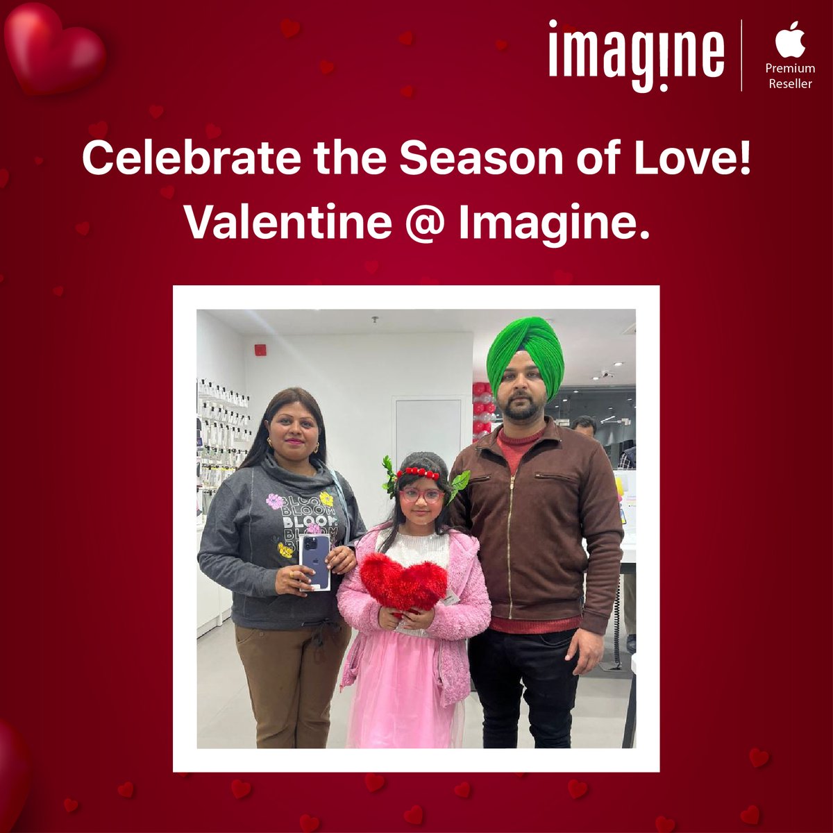 ImagineApplePR's tweet photo. "Customer service is not a department, it's everyone's passion at Imagine and we are keen to fulfill it".
Come visit peeps, and shop your favorite Apple products from Imagine because we have some exciting #ValentineDay offers just for you!
#HappyCustomer #ValentineWithImagine https://t.co/r4AGTjbORs