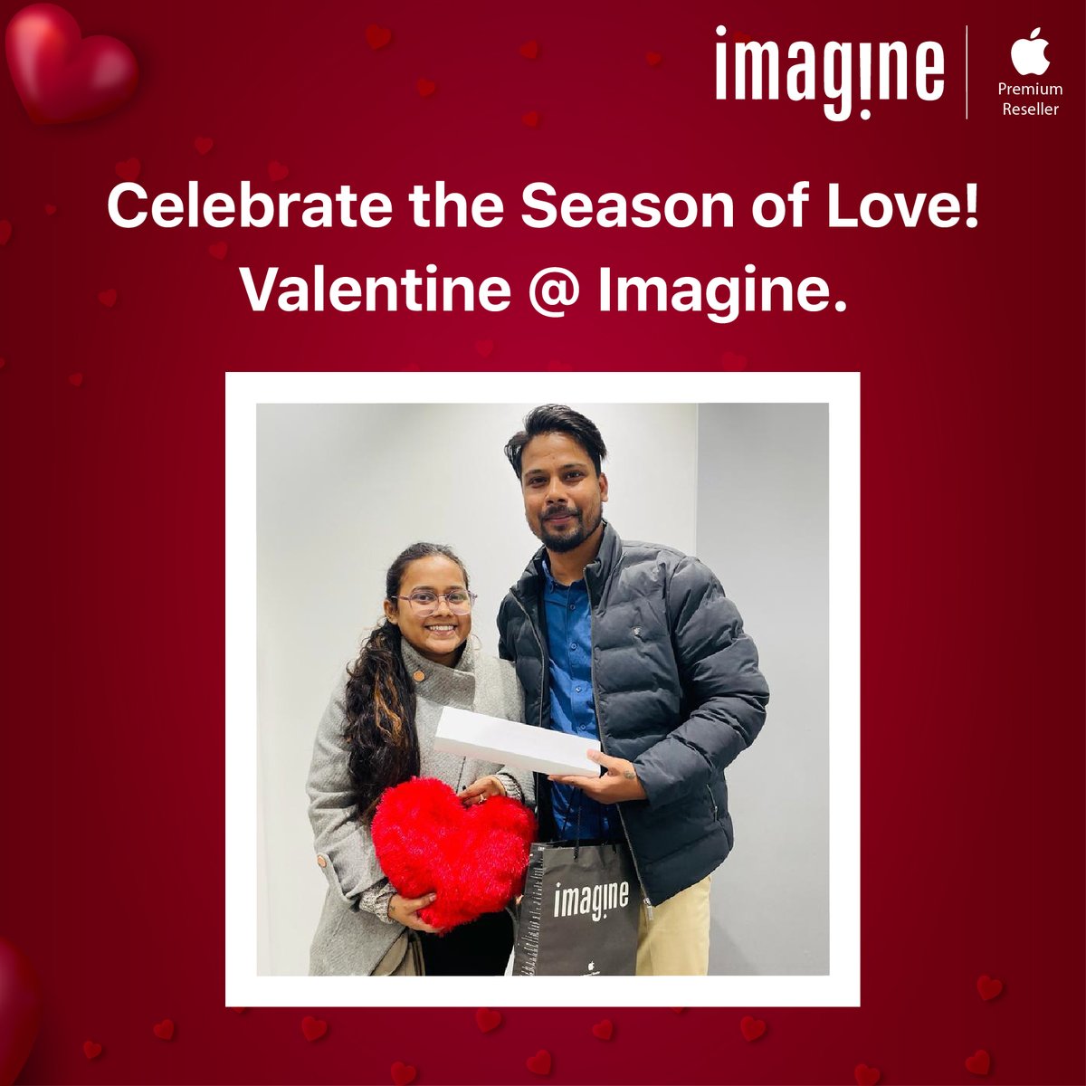 ImagineApplePR's tweet photo. "Customer service is not a department, it's everyone's passion at Imagine and we are keen to fulfill it".
Come visit peeps, and shop your favorite Apple products from Imagine because we have some exciting #ValentineDay offers just for you!
#HappyCustomer #ValentineWithImagine https://t.co/r4AGTjbORs