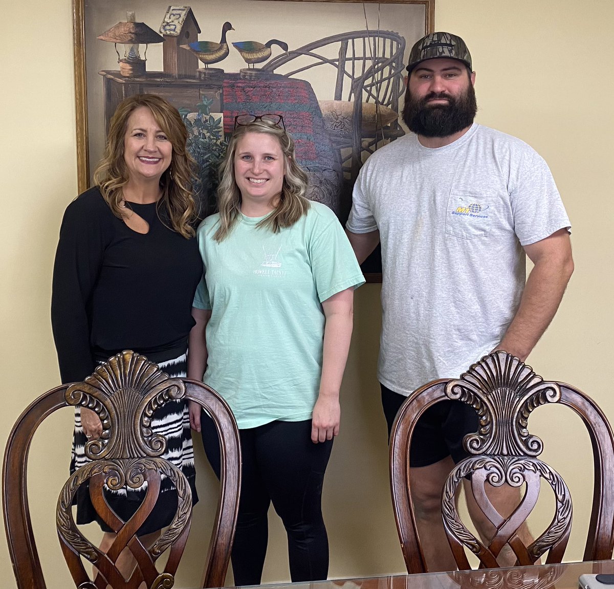kellipylant1's tweet photo. Thank you Logan and Megan for your trust, and congratulations on your recent home refinance!  Thanks also to our partner in the process, Florida Land and Title closing agent.
#BankingTrueToYou https://t.co/kTuEOl8O5E