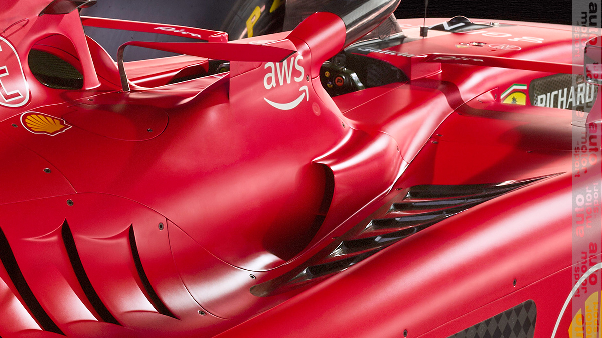 tgruener's tweet photo. Ferrari really got creative guiding the air around the cockpit. Don't know if it works, but looks cool!

#AMuS #F1 #Ferrar #SF-23 https://t.co/L4yekdNsv9