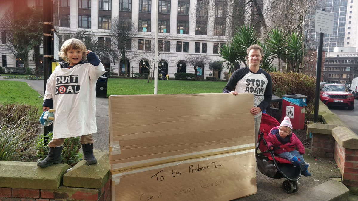 CoalActionUK's tweet photo. 'You Set My World On Fire' - 1000s of :broken_heart: #ValentinesDay messages delivered to @Probitas1492 demanding they stop insuring Adani's deadly coal mine. Contact them today - https://t.co/cImsY7ifpk #StopAdani https://t.co/OurCbPgDFG