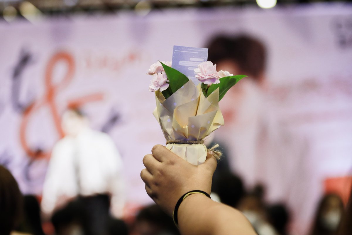 VblurforFriends's tweet photo. อยากอยู่มอบดอกไม้ให้ทุก ๆ ปีนะคะ คนดีของพี่

happy valentine's day kraaaaa~~

🌹🌹🌹🌹🌹❤️🌹🌹🌹🌹🌹🌹

@m34nismind https://t.co/3OEq9LdJjn