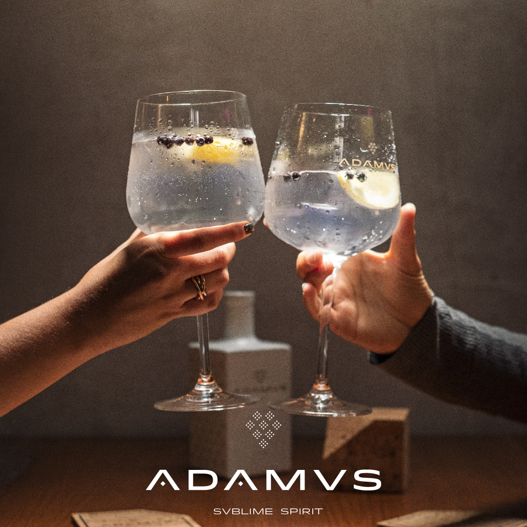 Adamus_spirits's tweet photo. Life is about outstanding moments, drinking the most amazing cocktails, and being surrounded by your loved ones. Happy Valentine’s Day! https://t.co/22rECay3hI