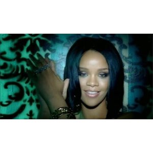 jazzyvrri's tweet image. #DontStopTheMusic (#BonusVideo) by #Rihanna ⁦@rihanna⁩ 👍🏼😘 music.apple.com/gb/music-video…