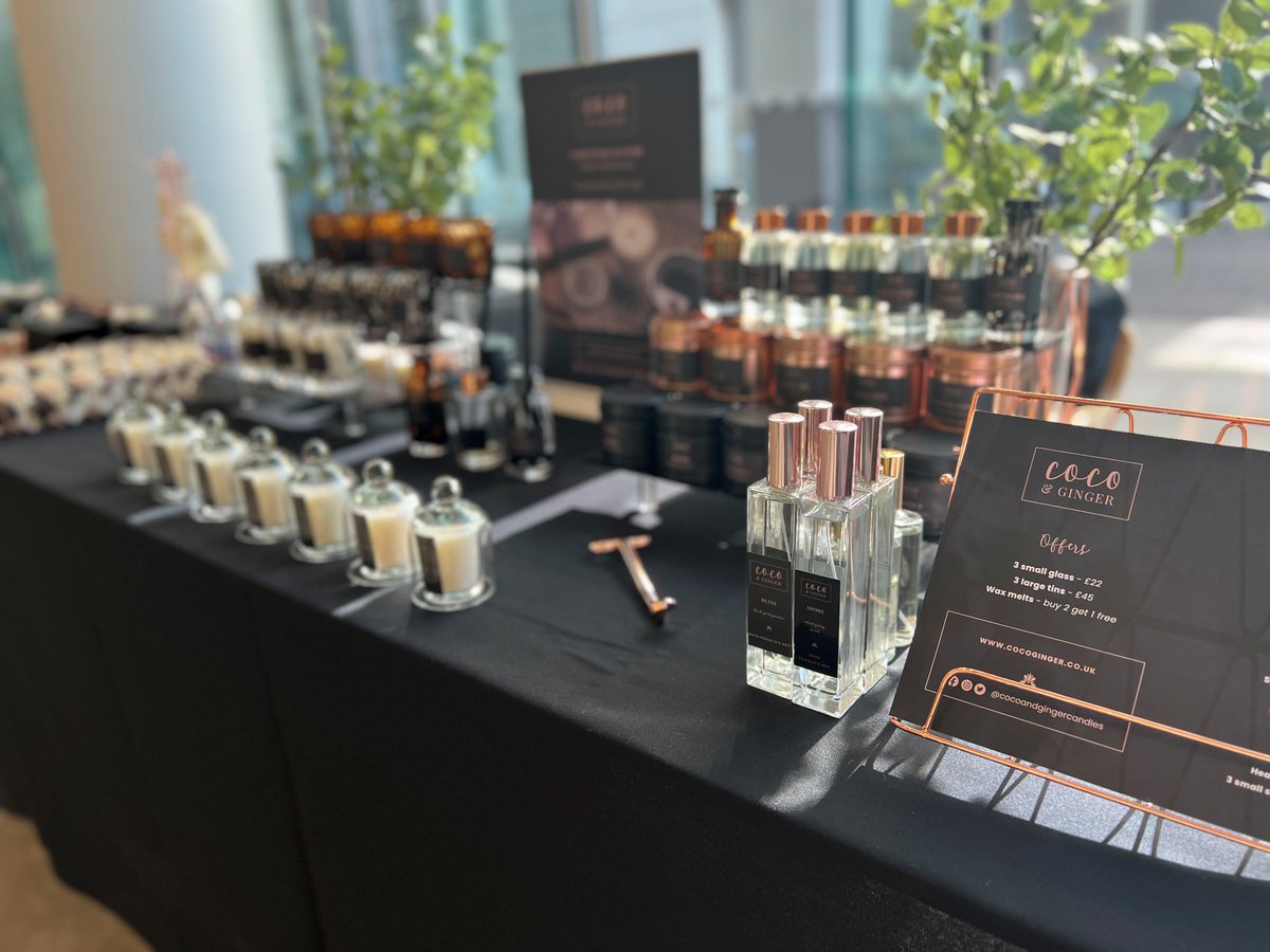 20GreshamSt's tweet photo. @20GreshamSt to celebrate #ValentinesDay we welcomed @Coco_ginger16  who provided us with a stunning array of Luxury candles, diffusers and home fragrances that are Handcrafted by Mandy Paterson in Essex. 🕯️♥️🕯️♥️🕯️
To support the buisness please visit : 
https://t.co/HGX0LbrROV https://t.co/EXg36qBLxH