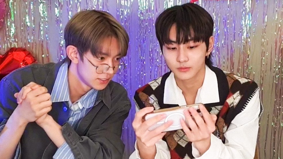 twinzfeed's tweet photo. pretty pretty heewon pretty https://t.co/auj4KSwQ0N
