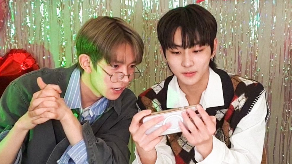 twinzfeed's tweet photo. pretty pretty heewon pretty https://t.co/auj4KSwQ0N
