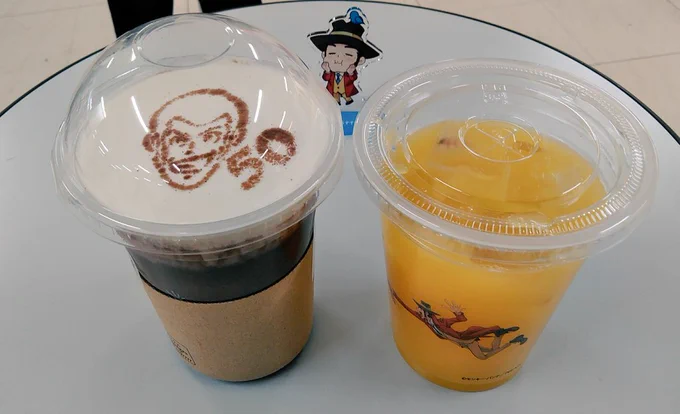 そういえば去年の今頃は名古屋でイベントあったからルパンのホットチョコレート飲めたんだったなぁ生クリームものってて美味しかったからまた飲みたい 