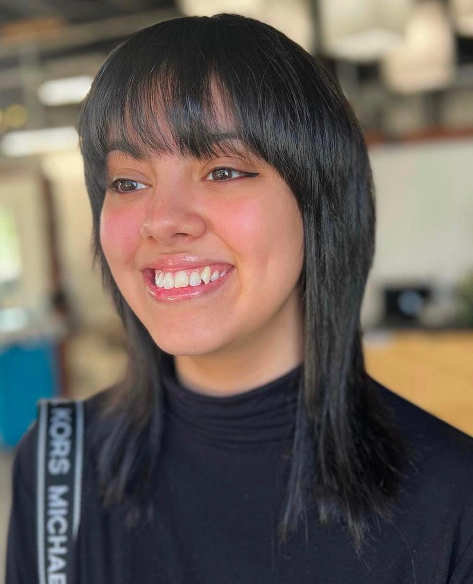 Struggling with thinning hair? You're not alone! Try these hair-healthy foods: salmon, spinach, and sweet potatoes. #haircare #healthyhair