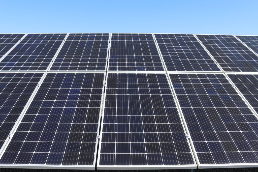Want the right information on Solar.
Unsure your roof is suitable.
Call AEL today.
01302 746295
analogueelectrics.co.uk
#AELSolar #solarenergy #solarpanels #Bassetlaw #LoveNorthNotts