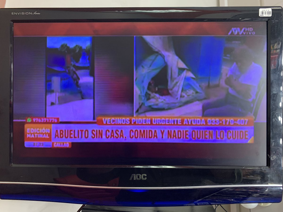 Rosario_Sasieta's tweet photo. un abuelito que no tiene nada en la@vida . inmensamente vulnerable. Favor @MimpPeru  vuelen !! Av Argentina 4406 Callao ( via @atvpe #EdicionMatinal ) https://t.co/uuMJYfYRdc