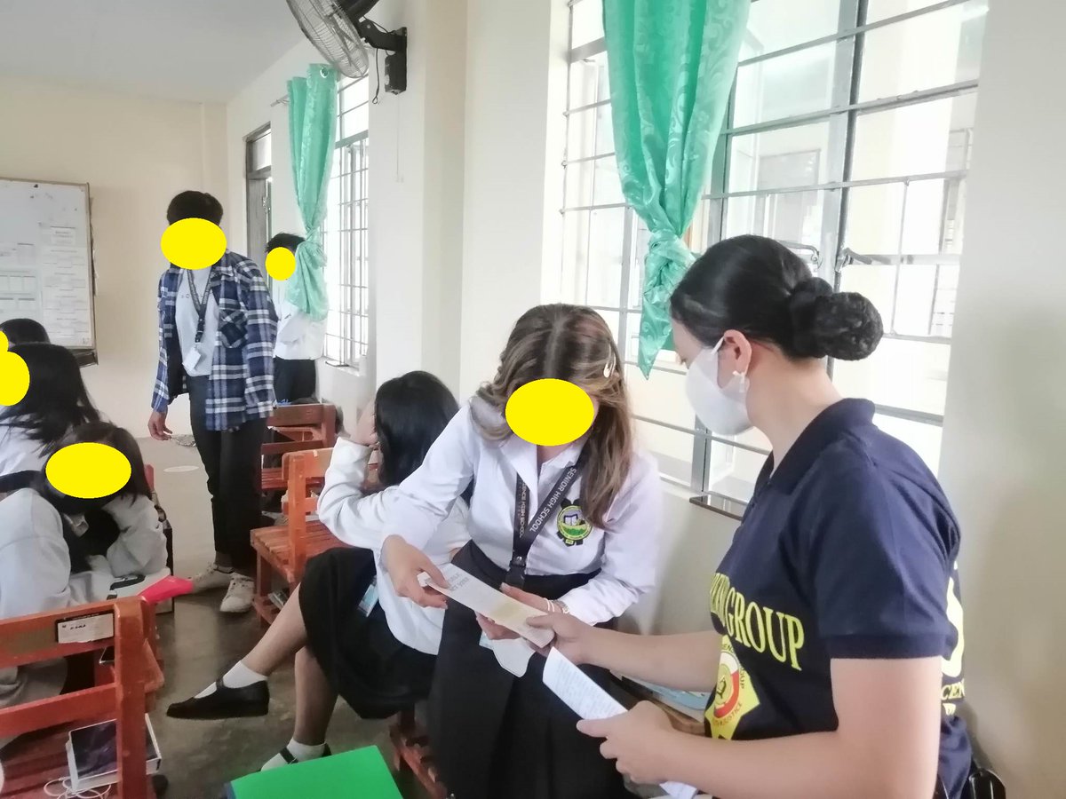 PcloBenguet's tweet photo. On February 14, 2023 at about 12:10 PM, PSSg Marjorie Tama-ao, PCR PNCO, conducted information dissemination through dialogue and distributed of 10 IEC Materials.
 
#KaligtasanNiyoSagotKo
#TulongTulongTayo
#MMKequalsK
#PNPKakampiMo https://t.co/Hs5pjc294f