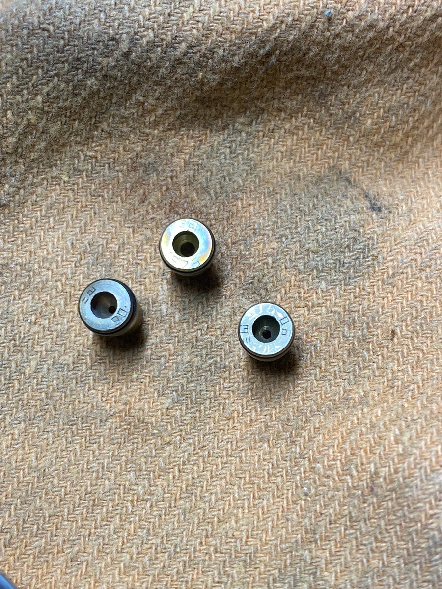 Xlh915's tweet image. メインジェットほじくって穴デカくしてる。見立て100番くらいかな
ジェットセット欲しい、、、
#F6A
#シングルキャブ