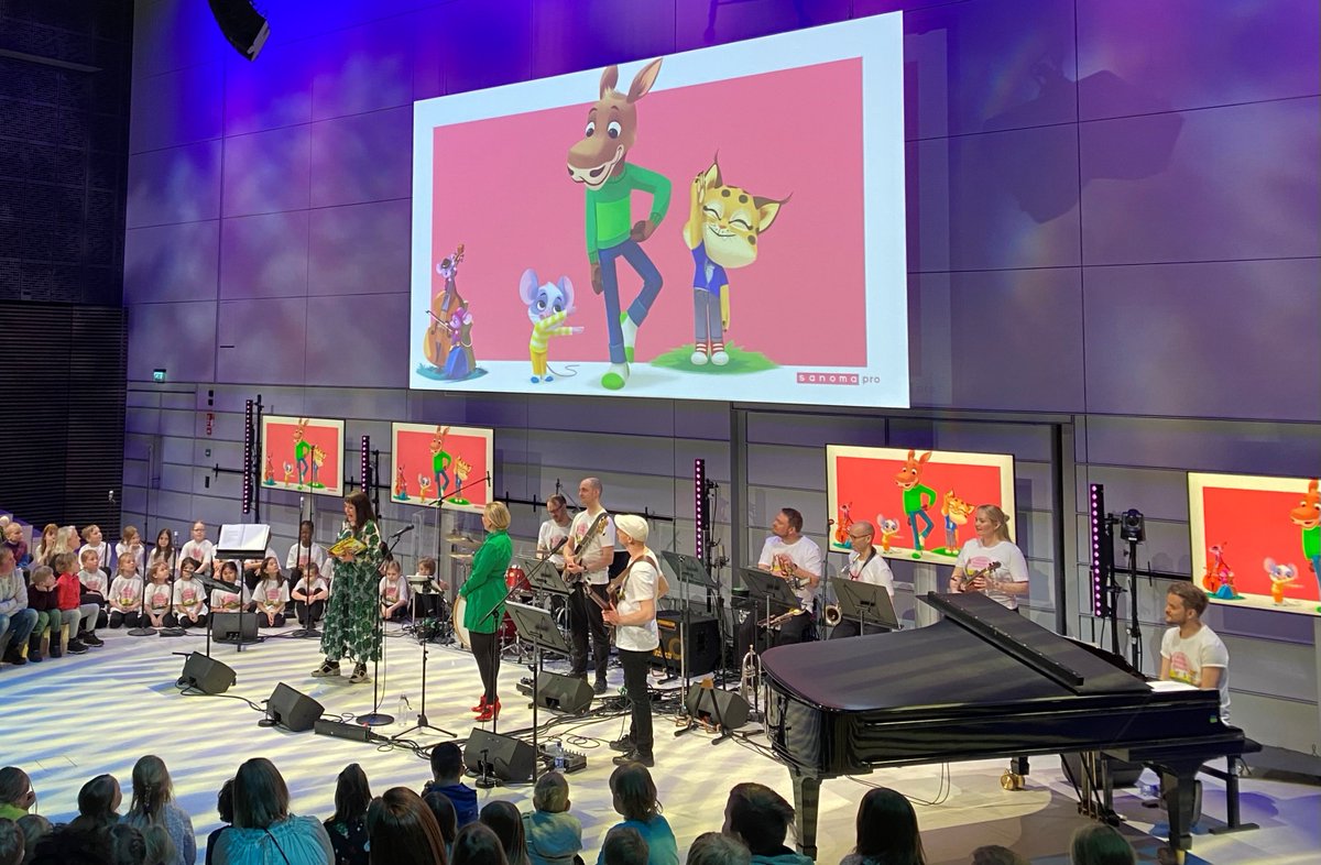 Ystävyys on tekoja❣️Musiikkitalolla yli 200 oppilasta ja suorassa lähetyksessä lähes 40k lasta seurasivat #ystävienkonserttia.