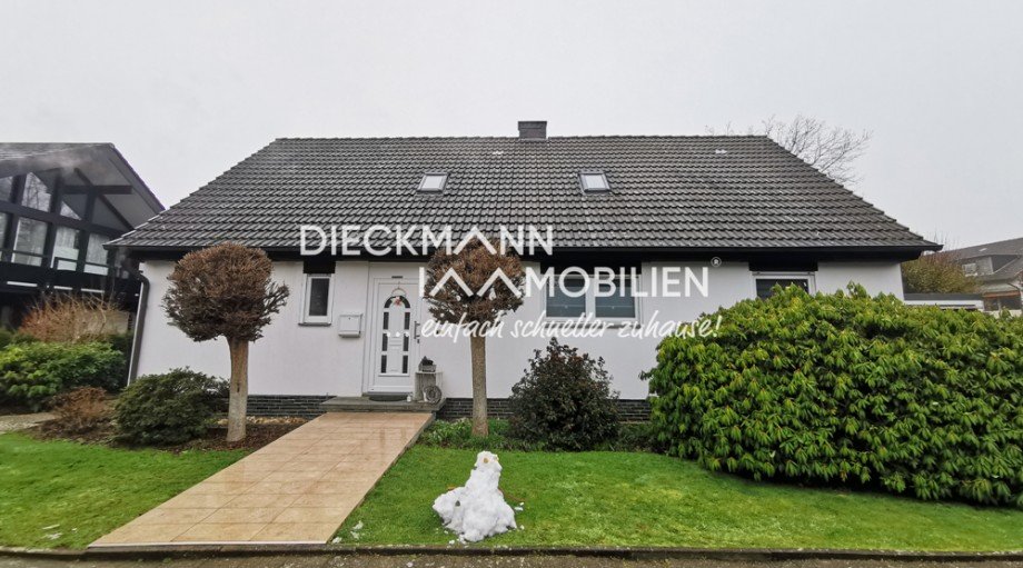 dieckmann_immo's tweet photo. #Dachgeschosswohnung in #Schwerte #Ergste
✓ ca. 65 m²
✓ 4 Zimmer
✓ Tageslichtbad mit Dusche
✓ zahlreiche Staumöglichkeiten
✓ gepflegter Zustand
✓ Waschkeller
✓ Kaltmiete: 520,00€
https://t.co/rtBGxwwVw8
📩 immo@dieckmann-immobilien.de
📲 +49 (0) 23 04 - 23 96 110 https://t.co/XrthEfDlEW