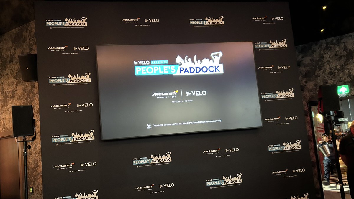 SimonGBrooks's tweet photo. The countdown to the @McLarenF1 #MCL60 @F1Arcade launch last night!
Great intros by @ArianaBravoF1 & @Vikkstar123 ๐๐ป
#VELOPeoplesPaddock #McLaren60 https://t.co/or4xLUH1lh