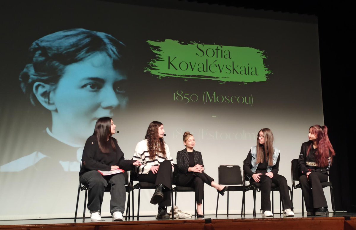 sebaixebre's tweet photo. 👩‍🔬Celebrem el Dia Internacional de la Dona i la Nena Científica amb l'obra de teatre🎭🎭 Matemàtiques, també cosa de dones!, representada per alumnes de l'INS Dertosa.💜💜Ha estat genial, enhorabona a totes!👏💯 @Serra8Nuria, @insdertosa, @insescolatemple https://t.co/4KbMj9ffK8