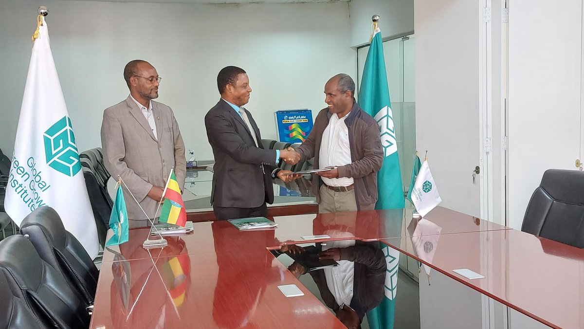 GGGIEthiopia's tweet photo. @GGGIEthiopia, @IDethiopia & #ECFF exchanged partnership agreement & discussed status of #Sida-funded project in Ethiopia, which aims to improve #biodiversity #conservation, #sustainableforestmanagement, #genderequality & livelihoods of forest dependent communities. https://t.co/Iu1poXjg52