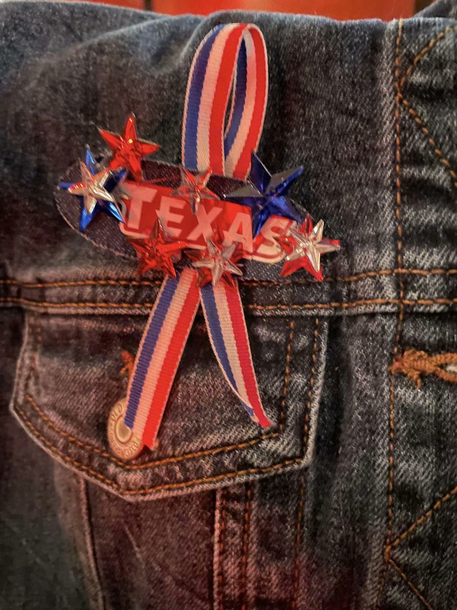 alreadygoneband's tweet photo. Ha! This is awesome! Denise, of our hometown fans, traveled to Louisiana to see us play at St. John Theatre &amp; made sure everyone knew what great state she was from! #texasproud #sisterstate #imwiththeband https://t.co/lJleNJxKUS
