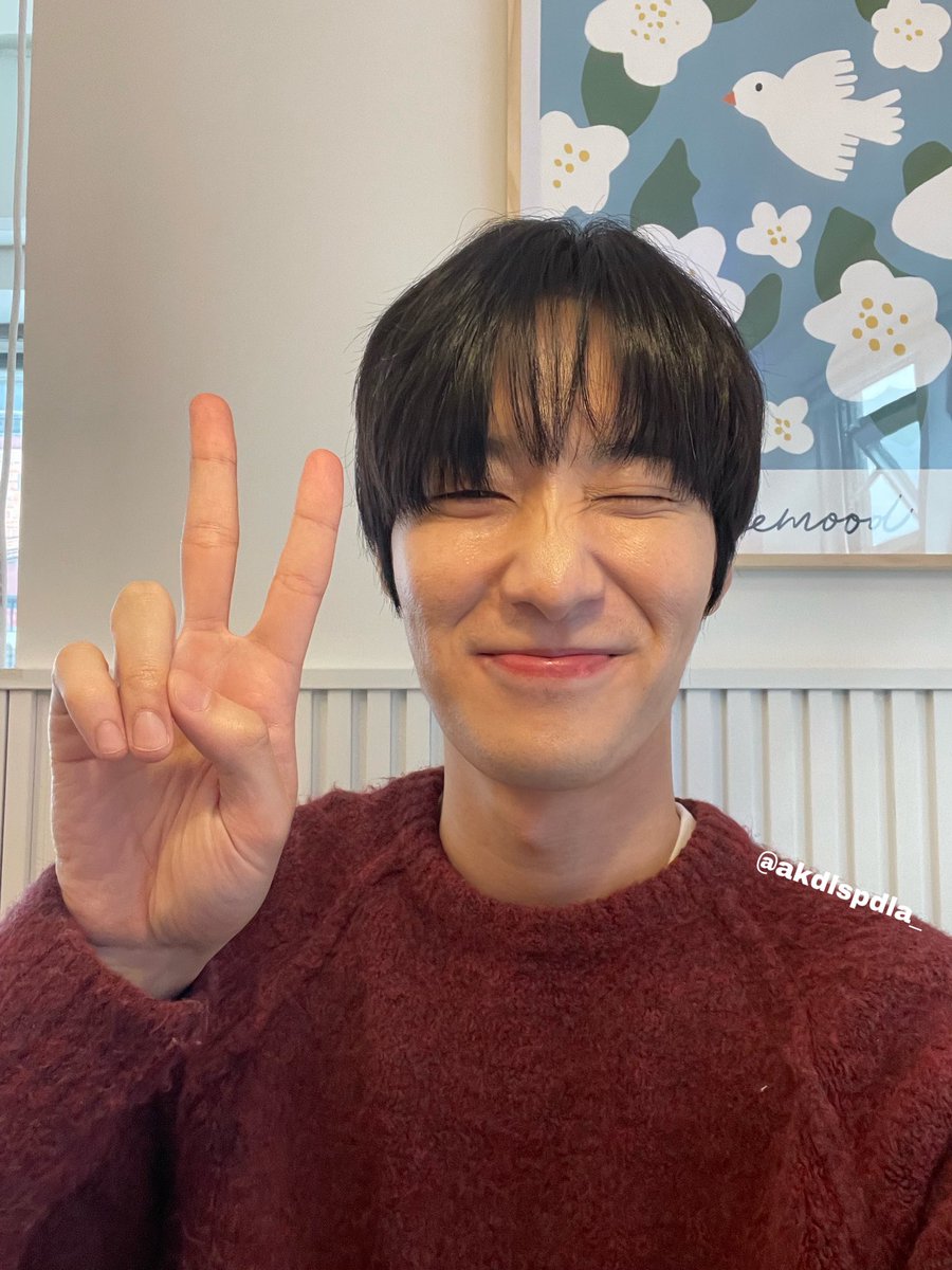 akdlspdla_'s tweet photo. 짱률이 생일축하한다악~~~~~!! 
#장률 https://t.co/Plyt9MsiSD