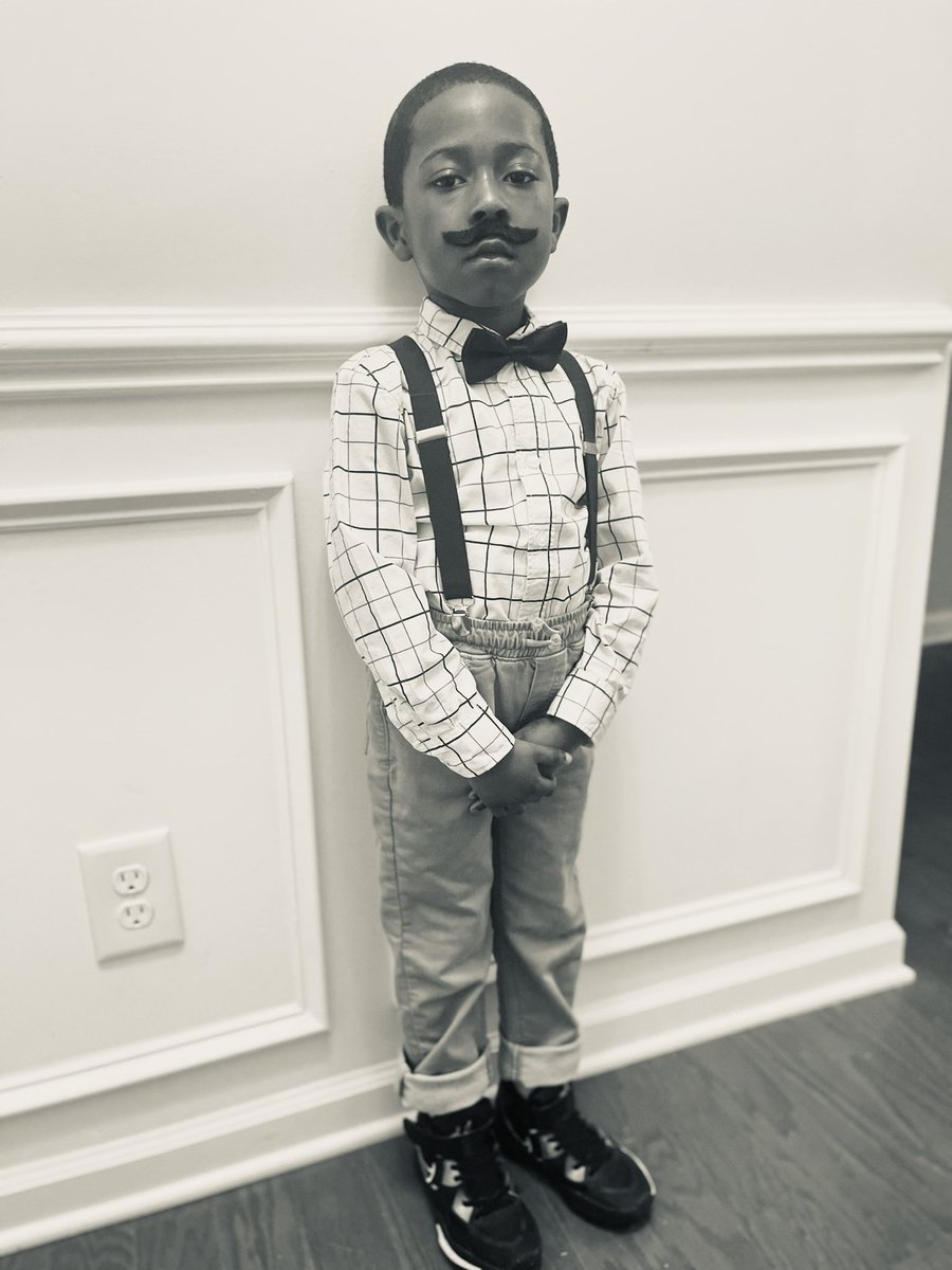 docsrwilliams's tweet photo. He’s excited about the 💯 day of school! https://t.co/Ti1Z8hjFa6