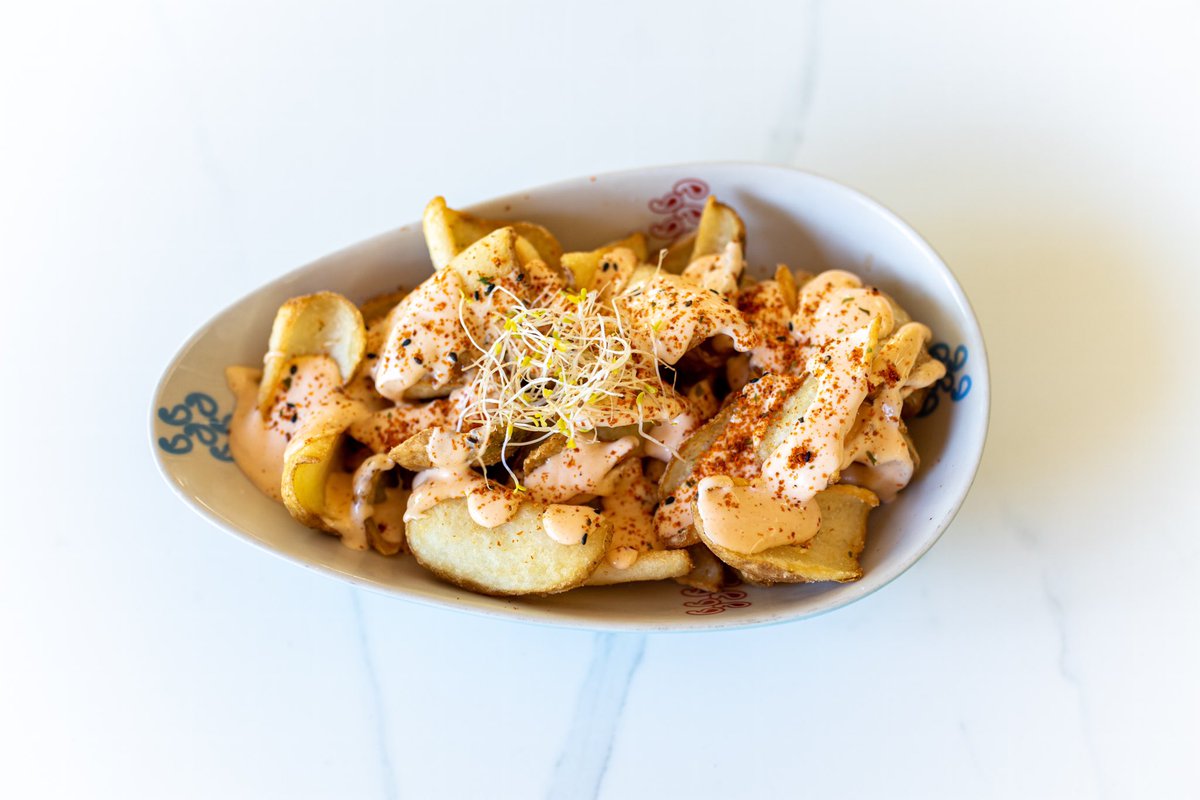 ficus_food's tweet photo. ¡Que no falte nunca en tu mesa unas buenas #patatasbravas! ✨💚

👉 ¿Sabías que hemos introduciendo #meriendas y cachimbas todo los findes? ¡Nos encanta ir a más y ofreceros el mejor servicio posible! 👏🏻

#ficusfoodandmusic #restaurante #palmadelrio #bravas #patatas #entrantes https://t.co/R6AwFq1CR1