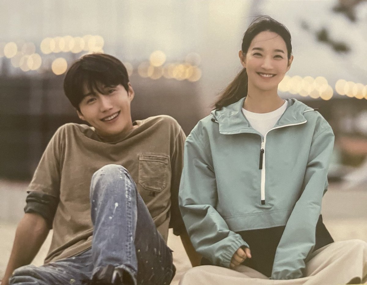 MinahBrazil's tweet photo. 『📸 — Algumas fotos inéditas dos álbuns de fotografias de #HometownChaChaCha! 🤍

Essas fotos são tão adoráveis 🥰
Uma surpresa maravilhosa de #ValentinesDay para os fãs de Gongjin e do nosso casal covinhas, SikHye! ❤

#ShinMinAh #ShinMinA #신민아 https://t.co/hQ5BkqanWq