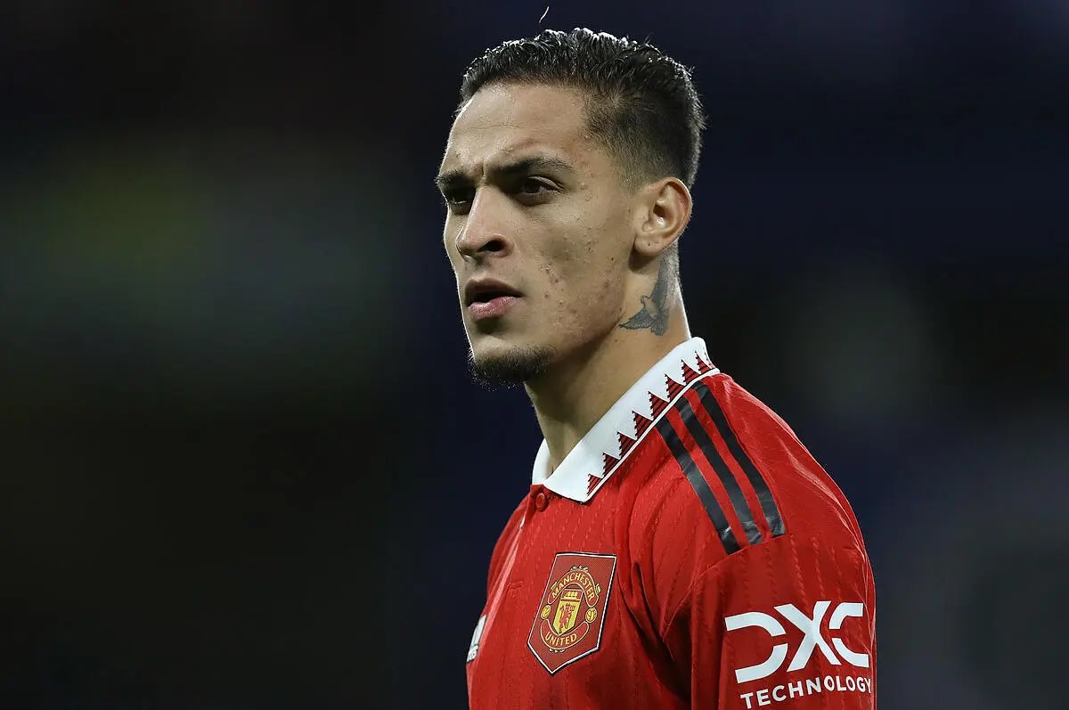 Antony: "Se tu falares com a mídia, eles sempre perguntam sobre os teus sonhos. A Champions? O Mundial? A Bola de Ouro? Estes não são sonhos. Estes são objetivos. O meu único sonho era tirar os meus pais da favela."