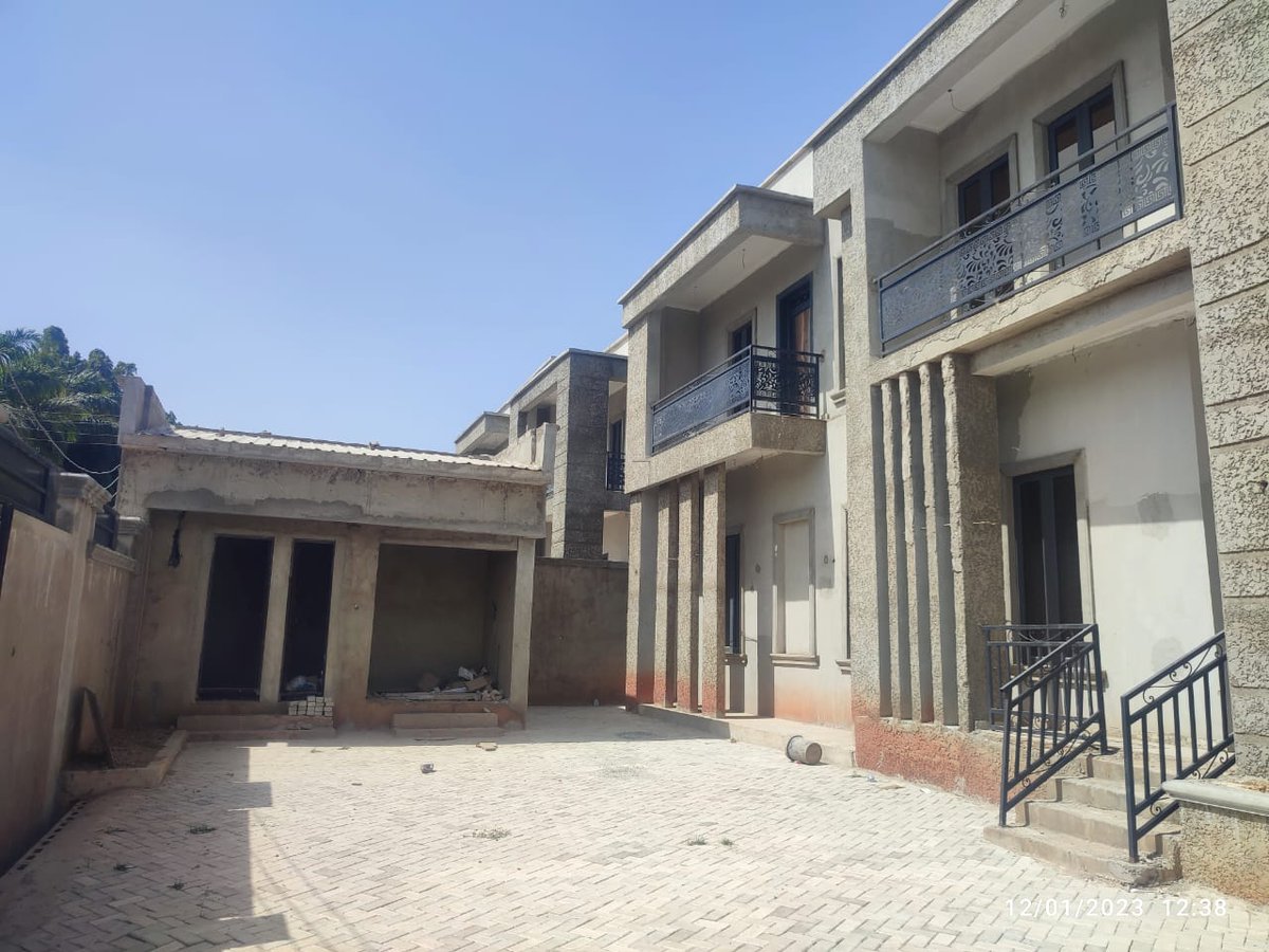 KSDPCLtd's tweet photo. #ForSale 2 Units of its 5 bedroom (including Maid's Room) deluxe duplexes situated in the serene environment of the Kaduna's Marafa Housing Estate and built in partnership with Gada Grand Designs LTD
#KSDPC #InsideKaduna #RealEstate #Housing #NowSelling #KadunaState https://t.co/wWZhLIrOUd