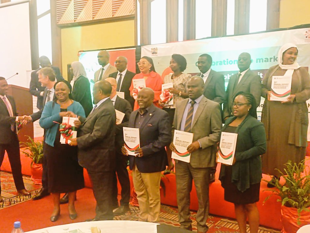 rhnkorg's tweet photo. OFFICIALLY LAUNCHED! The 3rd Annual Report implementation of Kenya's #ICPD25 commitments.

At RHNK, we're excited to have contributed to this progress achievements launched today. #ICPD25Scorecard2KE
@NCPD_Kenya @nellymunyasia

More 👉🏾 https://t.co/BlMxGWdHqY

#ICPD25Scorecard2KE https://t.co/cs5BS7Uqn8