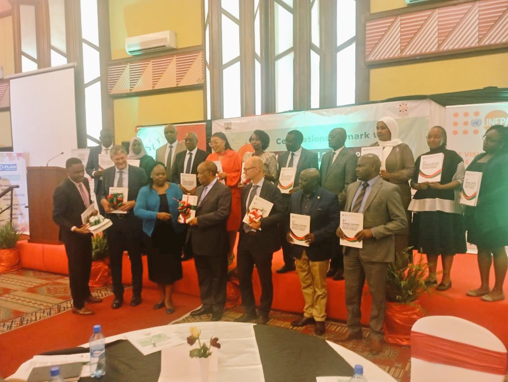 rhnkorg's tweet photo. OFFICIALLY LAUNCHED! The 3rd Annual Report implementation of Kenya's #ICPD25 commitments.

At RHNK, we're excited to have contributed to this progress achievements launched today. #ICPD25Scorecard2KE
@NCPD_Kenya @nellymunyasia

More 👉🏾 https://t.co/BlMxGWdHqY

#ICPD25Scorecard2KE https://t.co/cs5BS7Uqn8