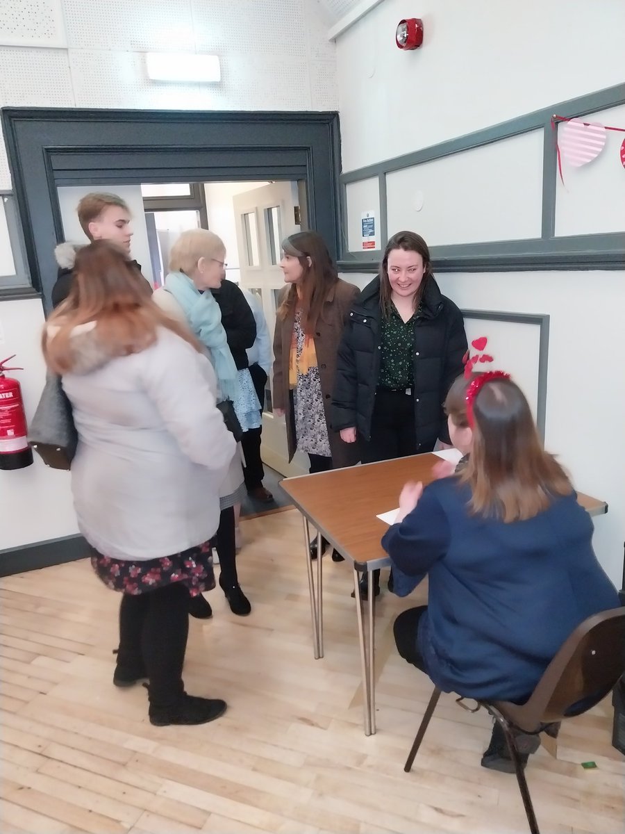 Volunteer tweet media