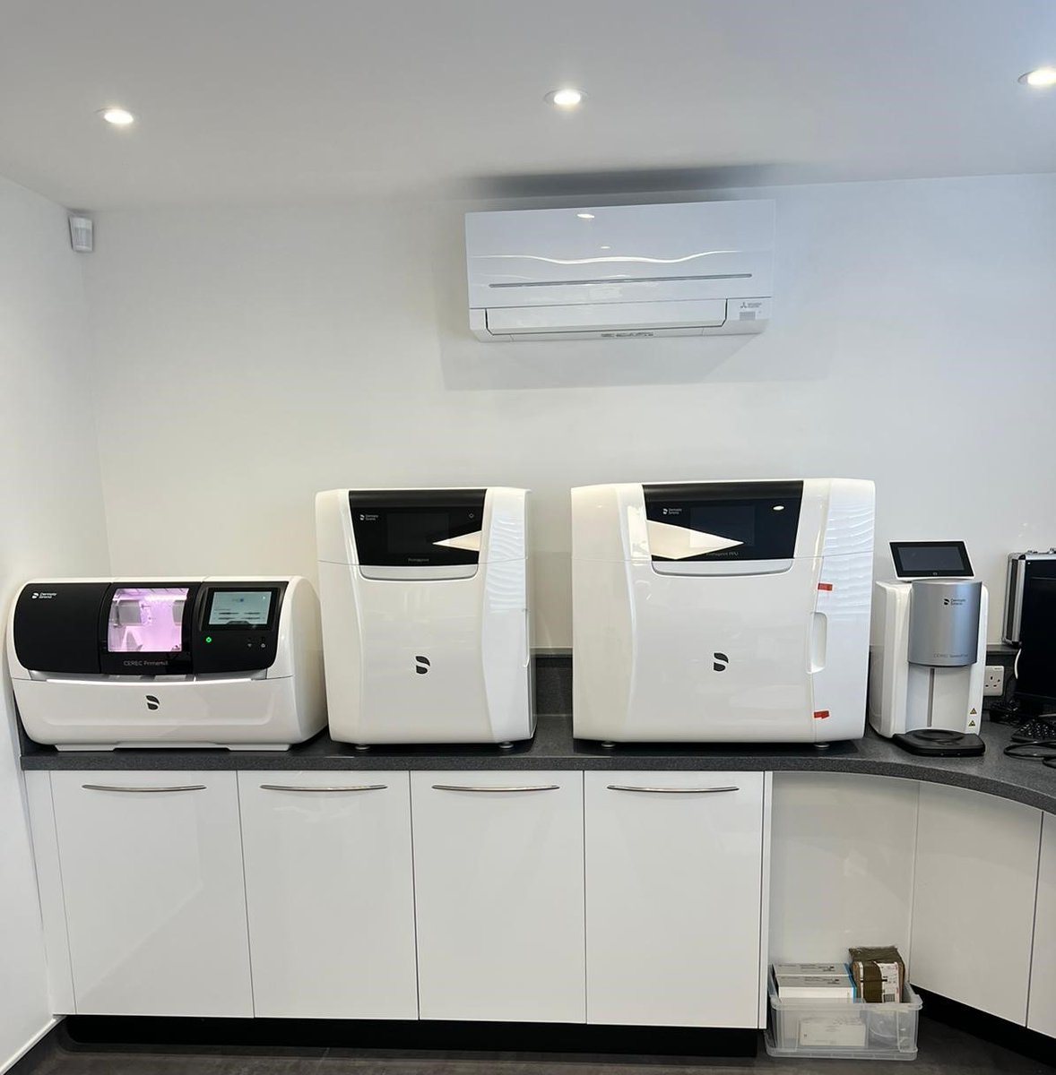 SidentDentalSys's tweet photo. The first Prime Print installation in the UK and Ireland completed by Alex at Sident Dental alongside Joel at Dentsply Sirona!

Interested in how 3D printing can enhance your practice? Contact us today for more information 

#primeprint #CADCAM #3dprinting #digitaldentistry https://t.co/f8YurkNnrv