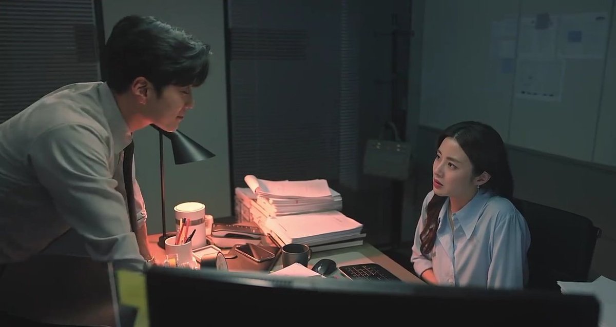 jieunlostsister's tweet photo. if i was her, I would fall in love too...
#StrangersAgain #StrangersAgainEp1 https://t.co/4Ds27AgB4S