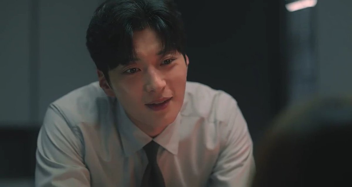 jieunlostsister's tweet photo. if i was her, I would fall in love too...
#StrangersAgain #StrangersAgainEp1 https://t.co/4Ds27AgB4S